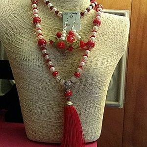 Maquillaje,perfumes,loción,labiales